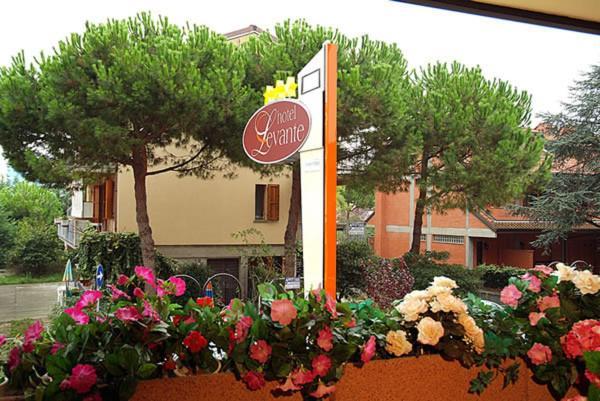 Hotel Levante Червия Екстериор снимка