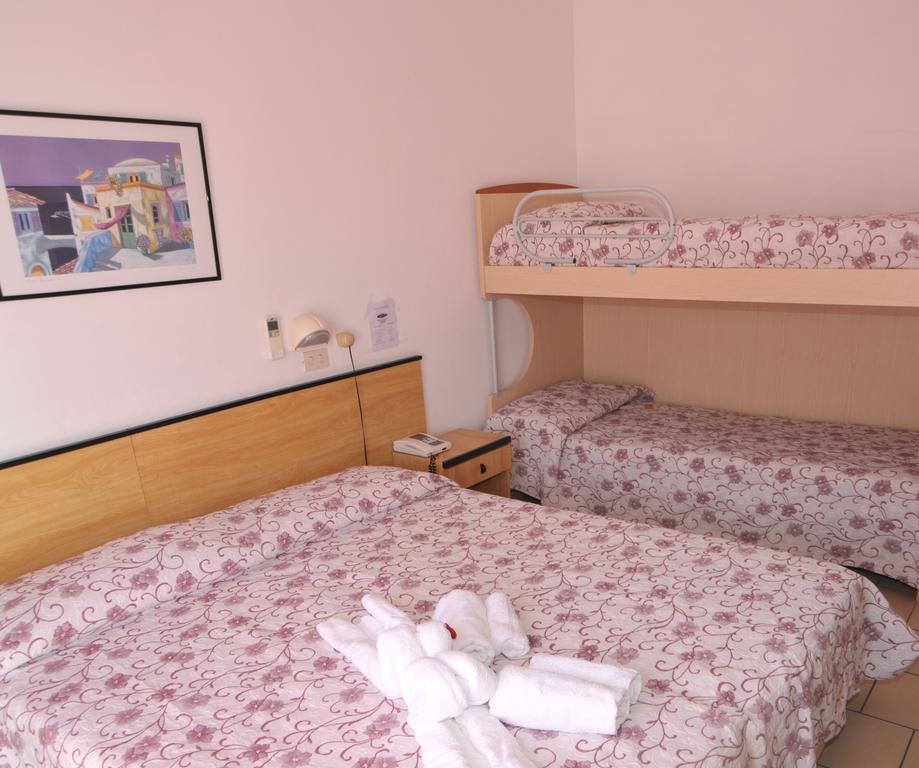 Hotel Levante Червия Екстериор снимка