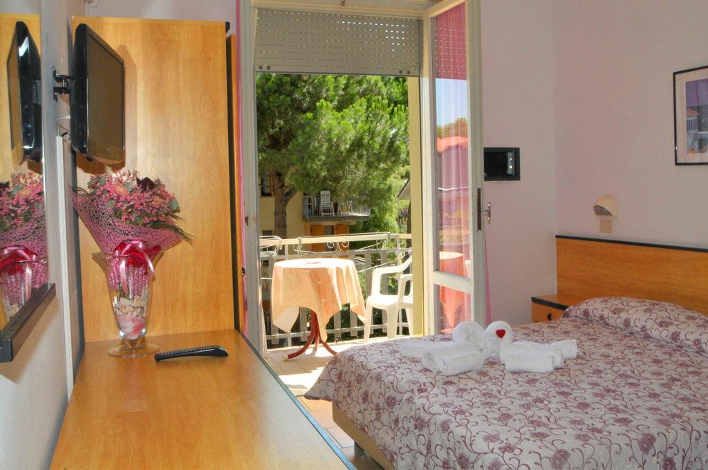 Hotel Levante Червия Екстериор снимка